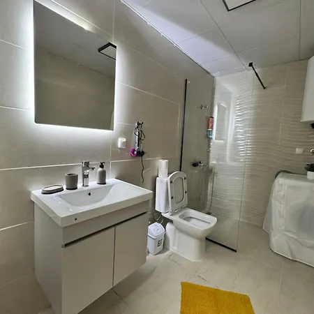 Premium Apartment *