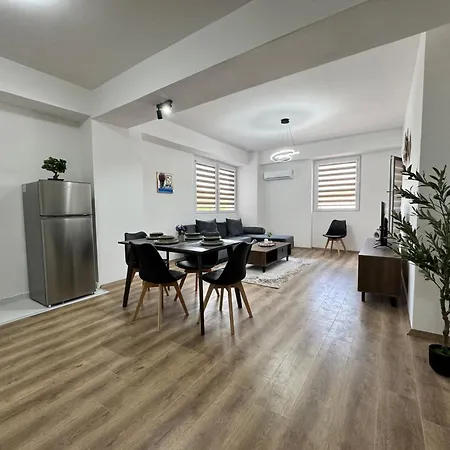 Premium Apartment *